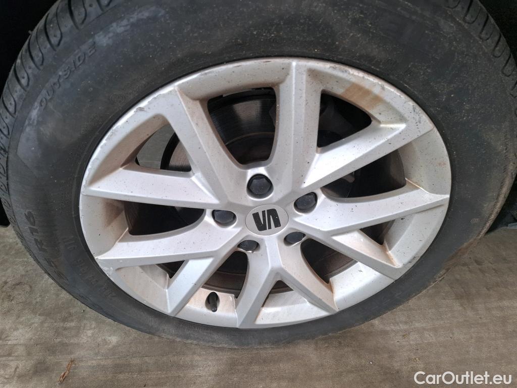  Seat  Leon SEAT  Sportstourer / 2020 / 5P / Break 1.0 eTSI 110 DSG S&S Style Business #53