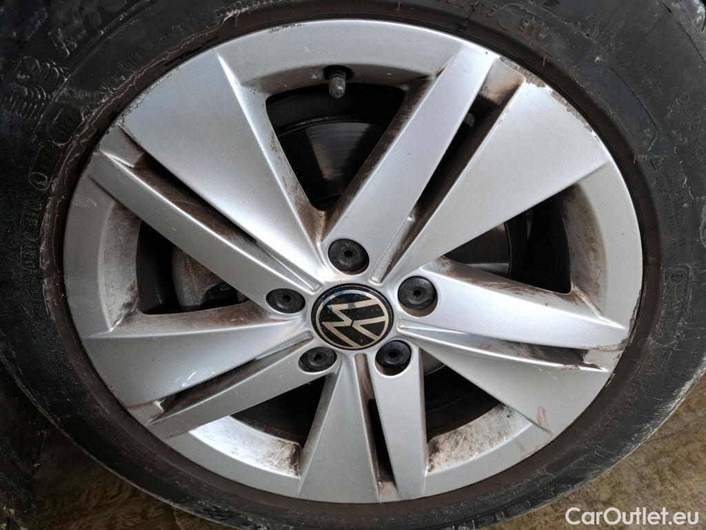  Volkswagen  Golf  VOLKSWAGEN / 2020 / 5P / Berline 2.0 TDI SCR 150 DSG7 Life Busi 1st #1