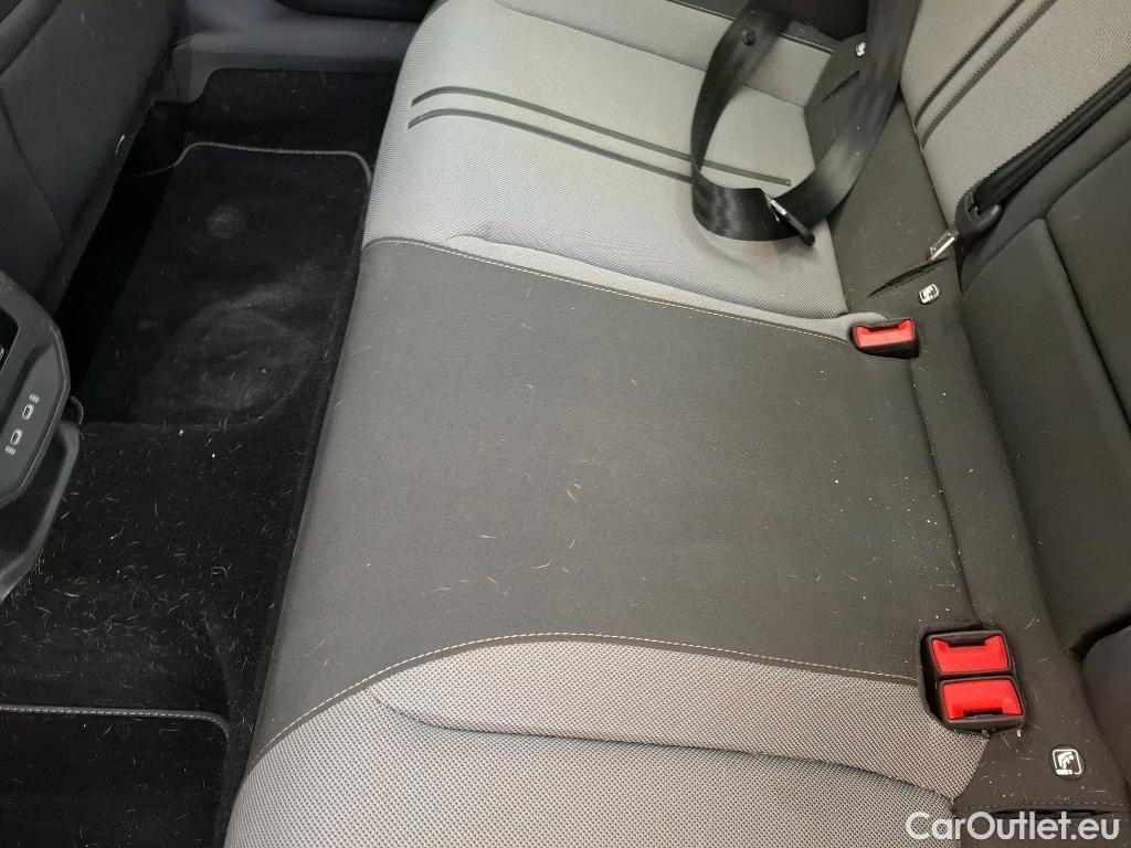  Seat  Leon SEAT  Sportstourer / 2020 / 5P / Break 1.0 eTSI 110 DSG S&S Style Business #70