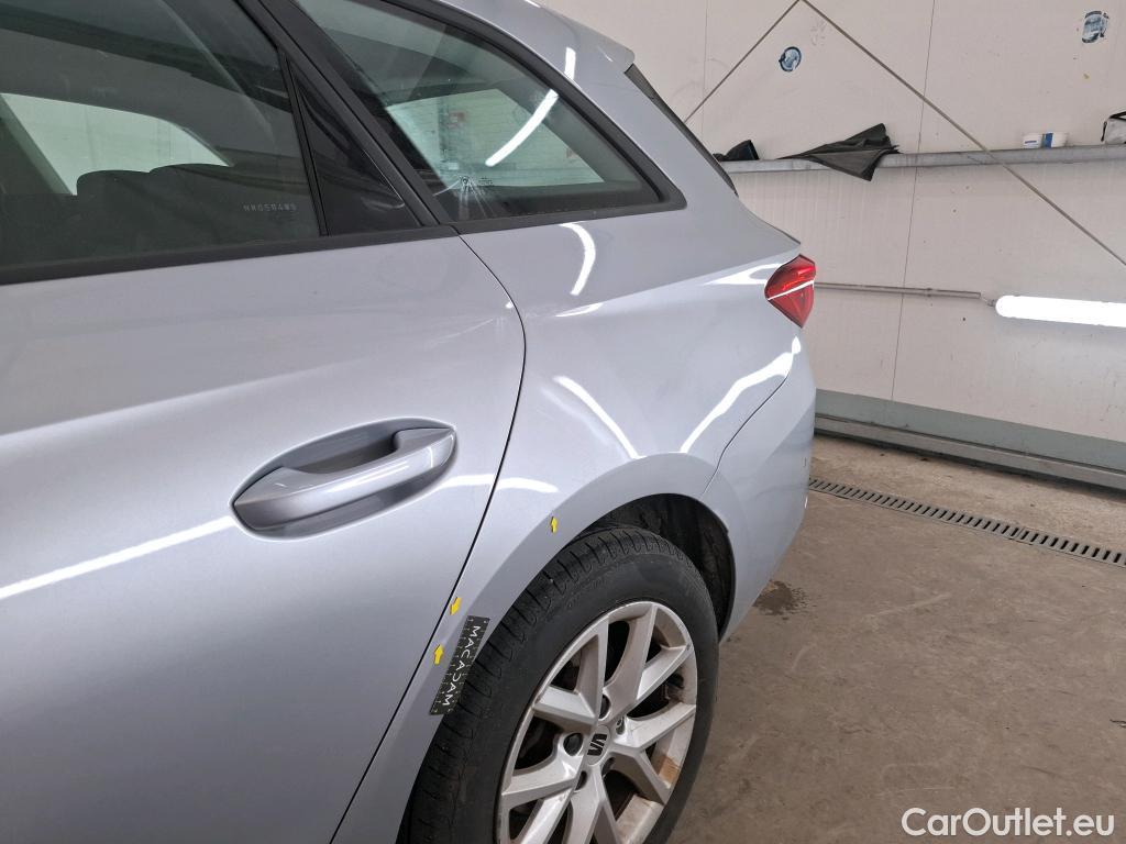  Seat  Leon SEAT  Sportstourer / 2020 / 5P / Break 1.0 eTSI 110 DSG S&S Style Business #62