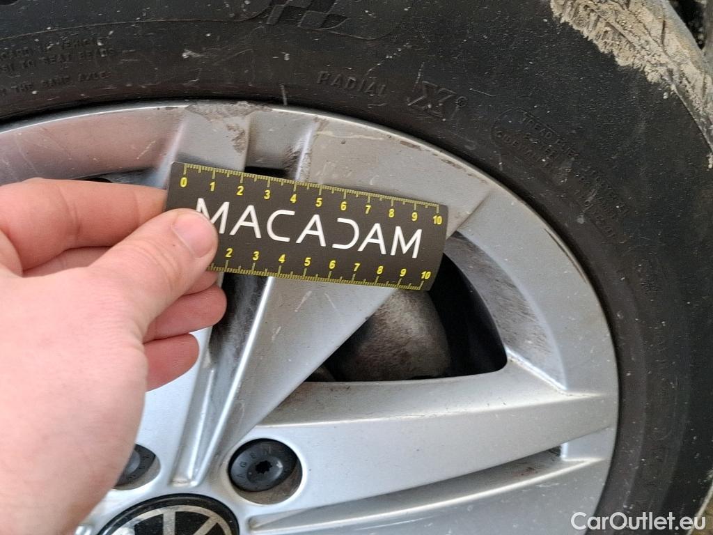  Volkswagen  Golf  VOLKSWAGEN / 2020 / 5P / Berline 2.0 TDI SCR 150 DSG7 Life Busi 1st #8