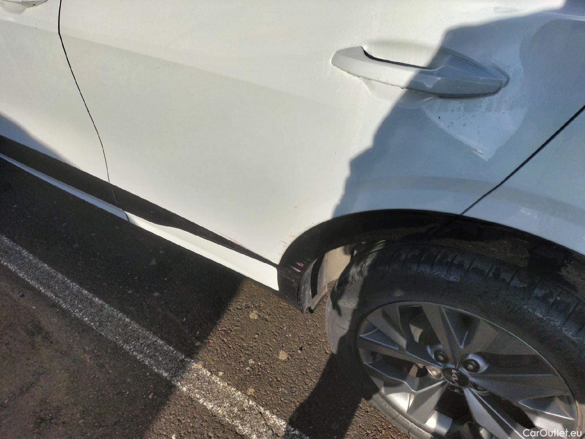  KIA  Sportage KIA  / 2022 / 5P / todoterreno 1.6 T-GDi HEV 171kW (230CV) GT-line 4X2 #25