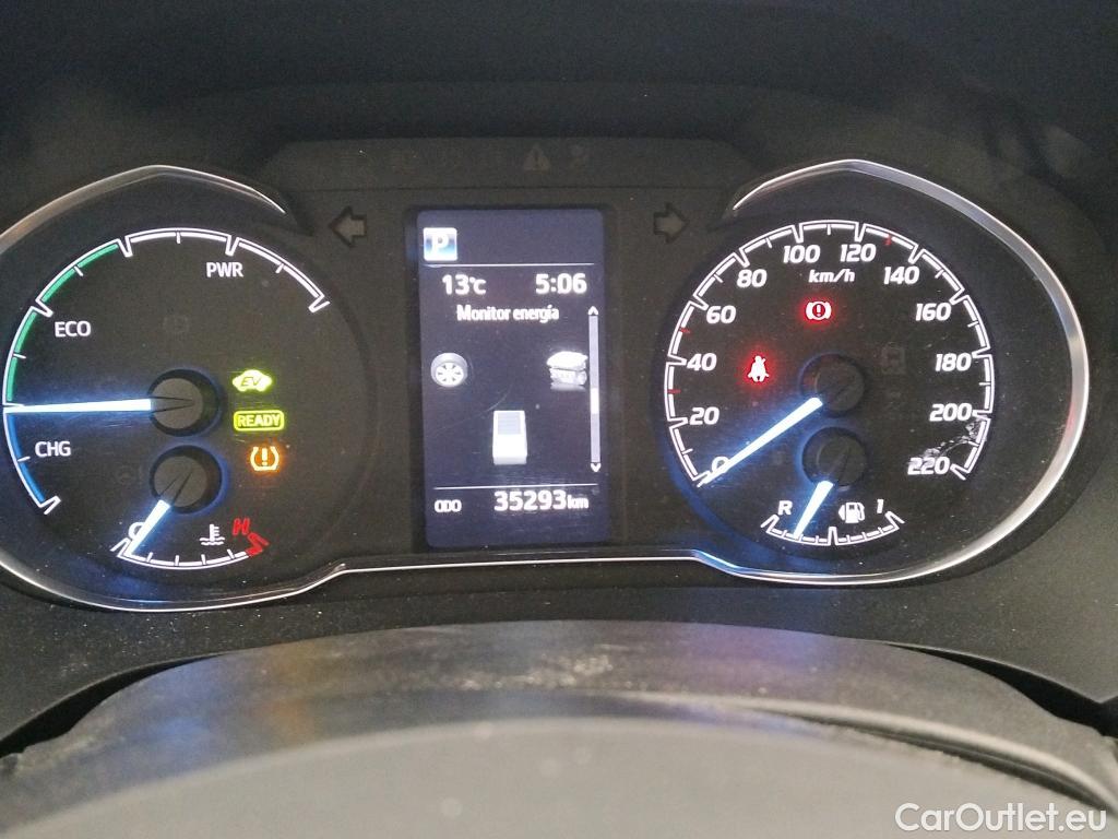  Toyota  Yaris TOYOTA  / 2017 / 5P / berlina con portón 1.5 100H Active #17