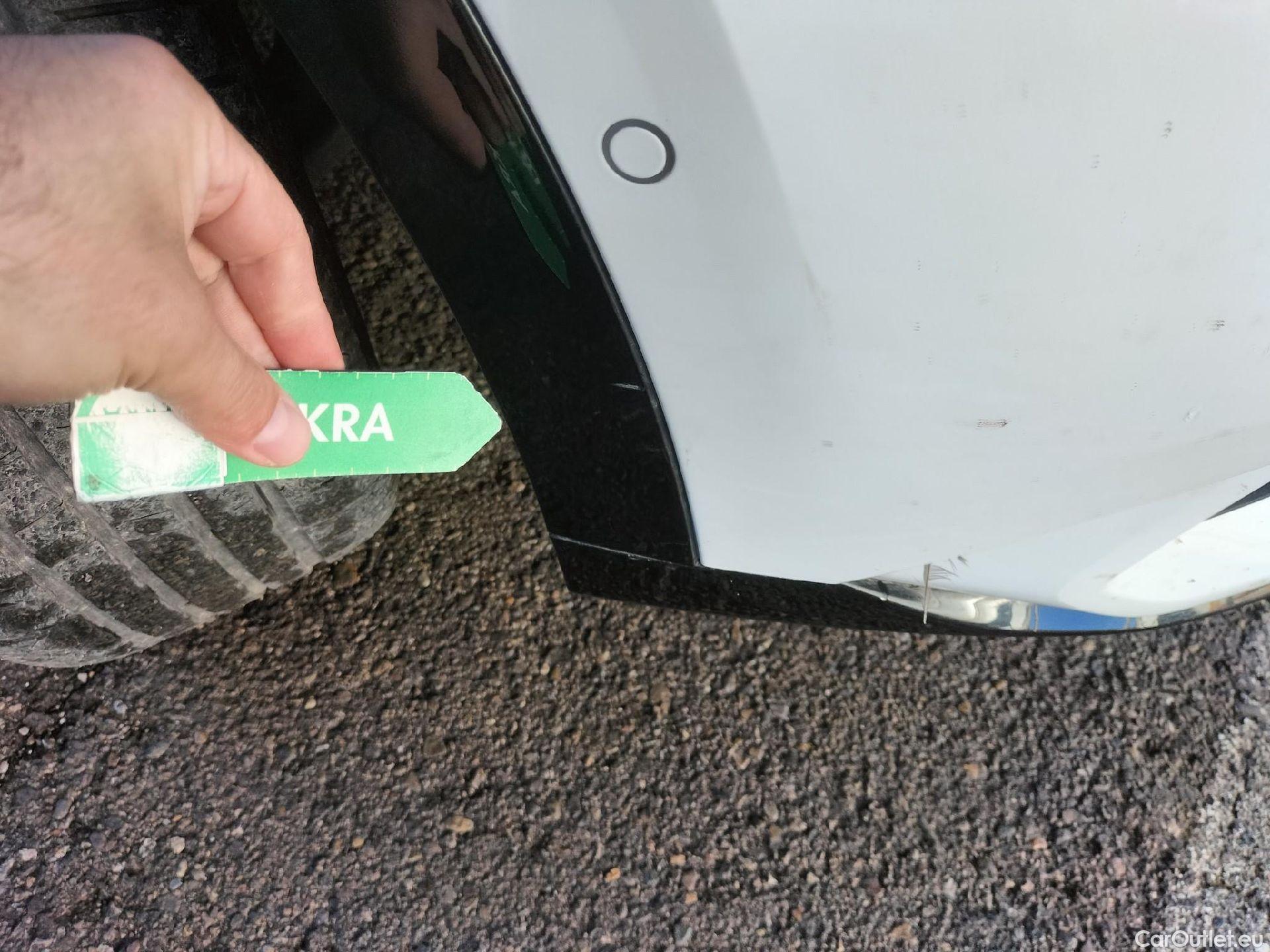  KIA  Sportage KIA  / 2022 / 5P / todoterreno 1.6 T-GDi HEV 171kW (230CV) GT-line 4X2 #3