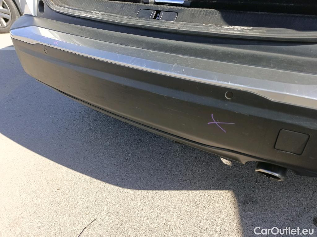  Peugeot  2008 PEUGEOT  / 2019 / 5P / todoterreno Allure Pack BlueHDI 81kW (110CV) #16