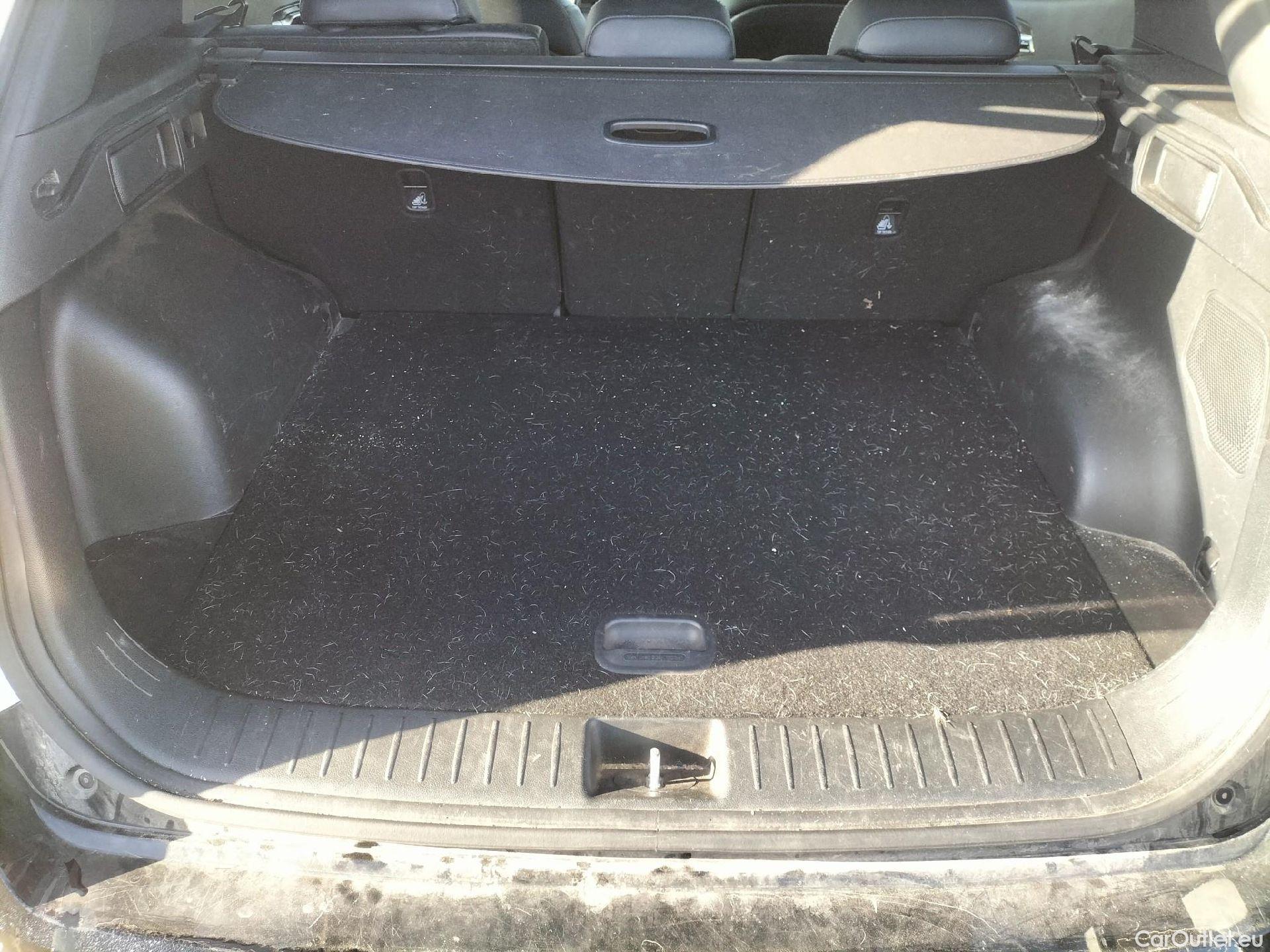  KIA  Sportage KIA  / 2022 / 5P / todoterreno 1.6 T-GDi HEV 171kW (230CV) GT-line 4X2 #42