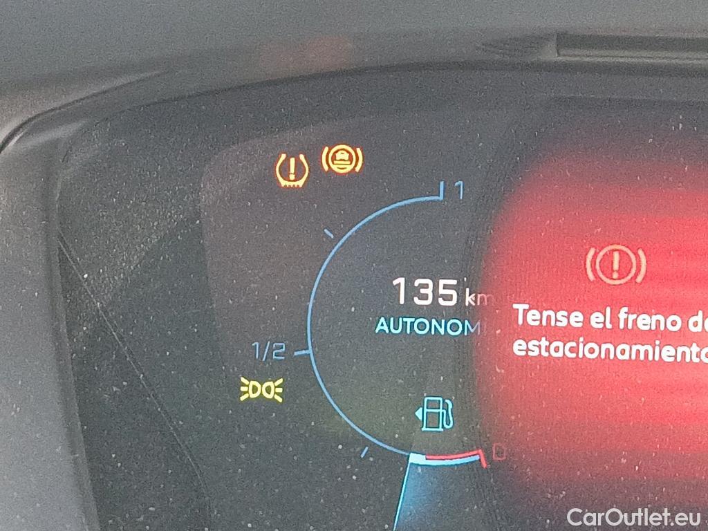  Peugeot  2008 PEUGEOT  / 2019 / 5P / todoterreno Allure Pack BlueHDI 81kW (110CV) #20