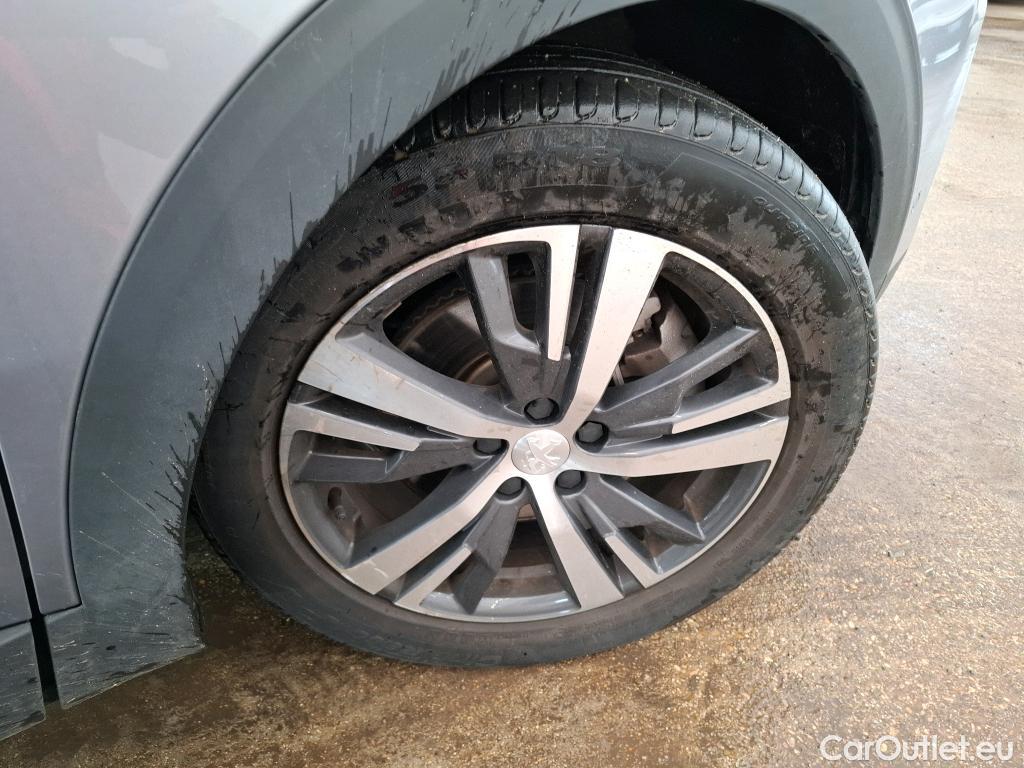  Peugeot  3008 PEUGEOT  / 2020 / 5P / SUV 1.6 HYBRID 225 E-EAT8 ROADTRIP(SP) #5