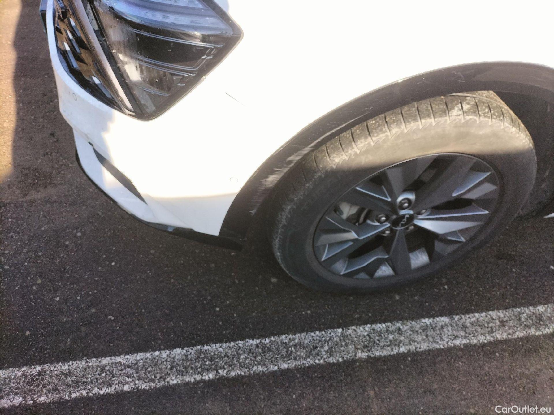  KIA  Sportage KIA  / 2022 / 5P / todoterreno 1.6 T-GDi HEV 171kW (230CV) GT-line 4X2 #16