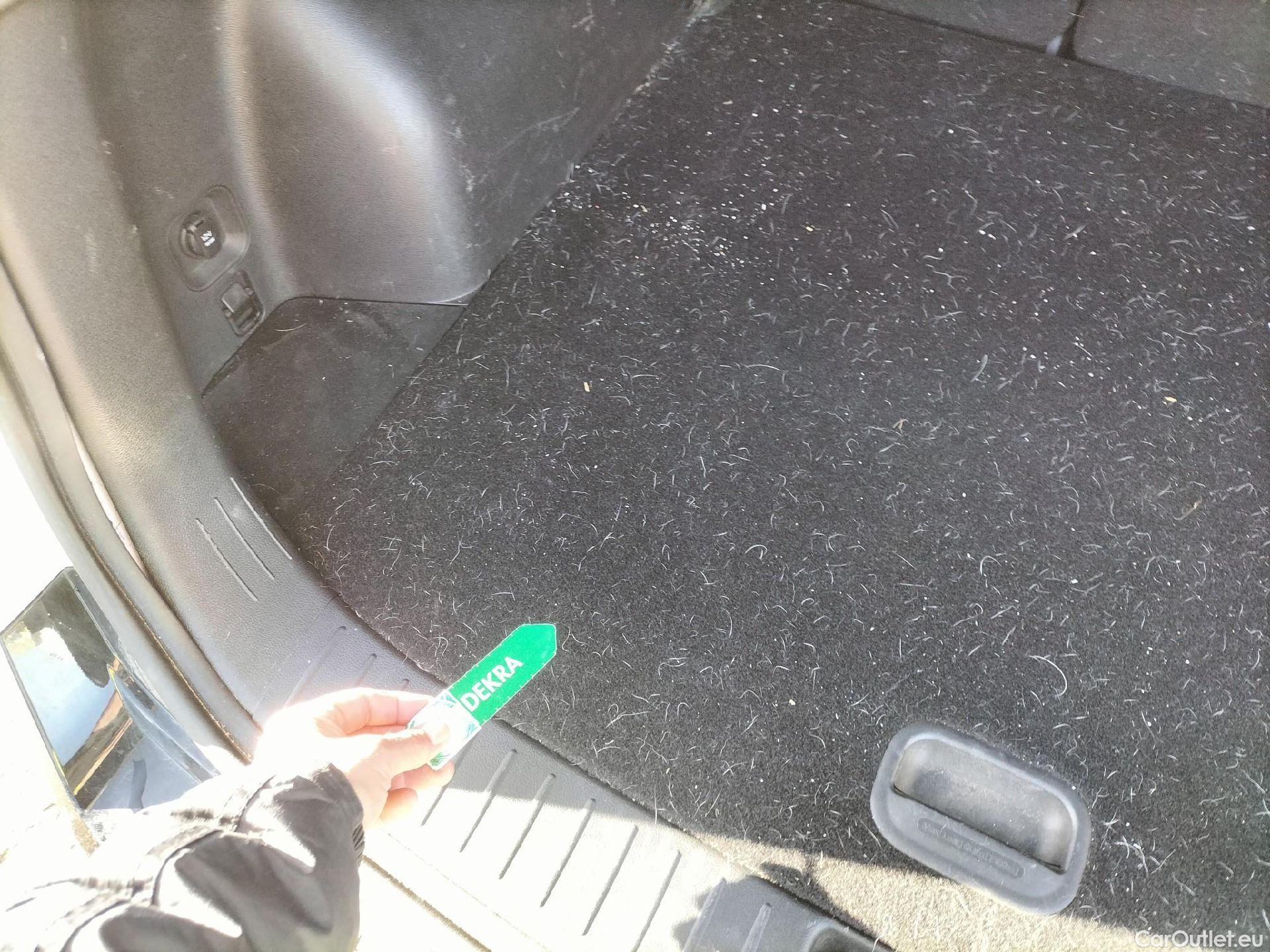  KIA  Sportage KIA  / 2022 / 5P / todoterreno 1.6 T-GDi HEV 171kW (230CV) GT-line 4X2 #43