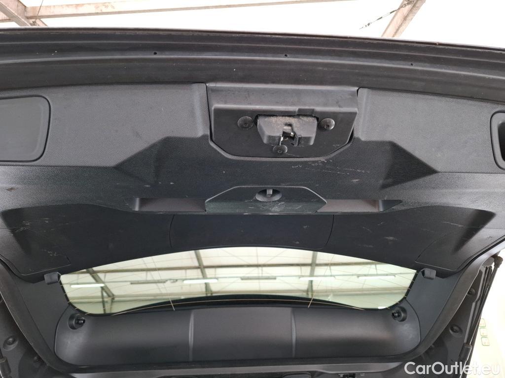  Peugeot  3008 PEUGEOT  / 2020 / 5P / SUV 1.6 HYBRID 225 E-EAT8 ROADTRIP(SP) #14