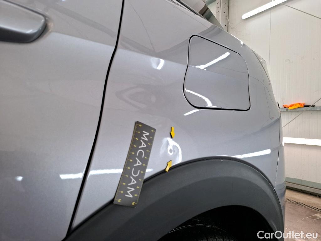  Peugeot  3008 PEUGEOT  / 2020 / 5P / SUV 1.6 HYBRID 225 E-EAT8 ROADTRIP(SP) #17