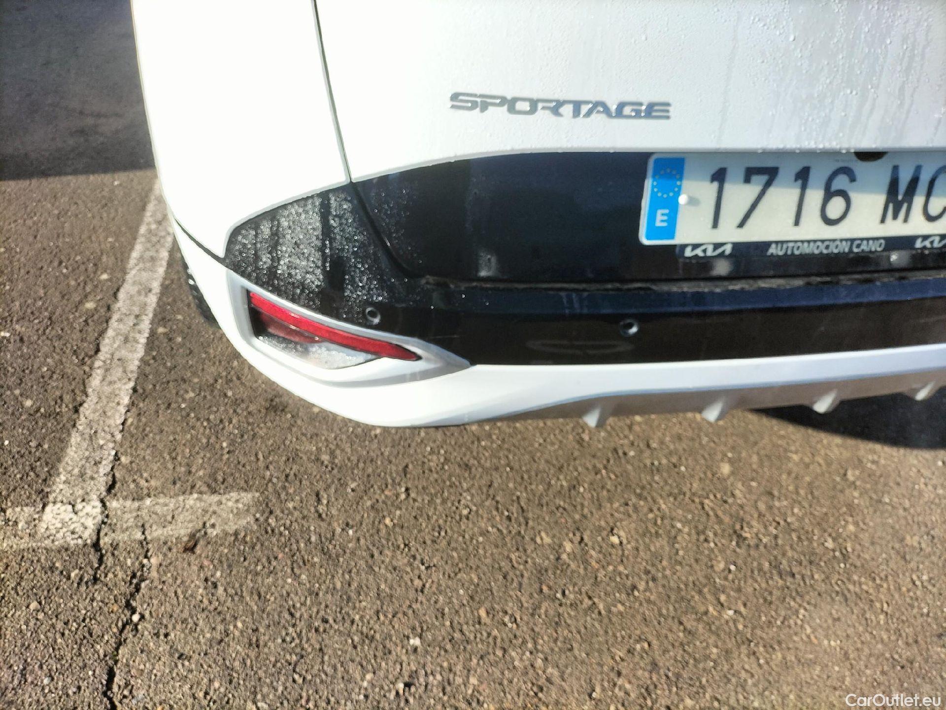  KIA  Sportage KIA  / 2022 / 5P / todoterreno 1.6 T-GDi HEV 171kW (230CV) GT-line 4X2 #38