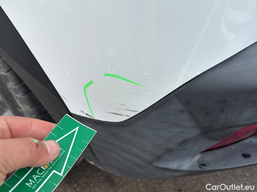  Peugeot  2008 PEUGEOT  / 2019 / 5P / todoterreno Allure BlueHDI 81kW (110CV) #20