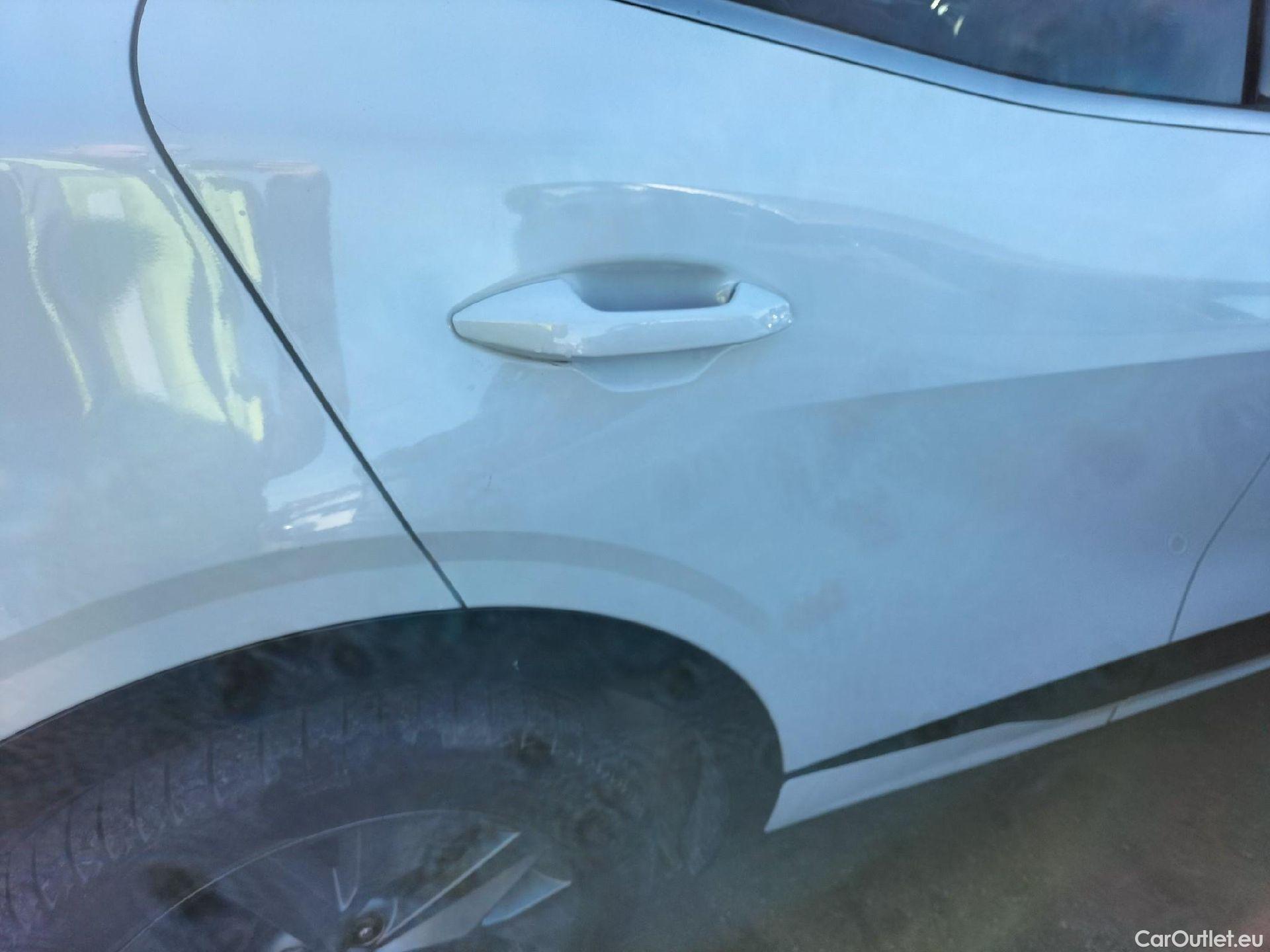  KIA  Sportage KIA  / 2022 / 5P / todoterreno 1.6 T-GDi HEV 171kW (230CV) GT-line 4X2 #49