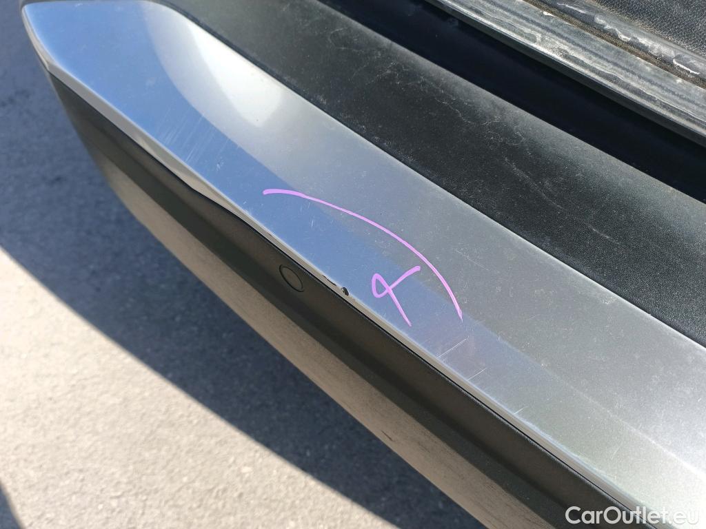  Peugeot  2008 PEUGEOT  / 2019 / 5P / todoterreno Allure Pack BlueHDI 81kW (110CV) #22