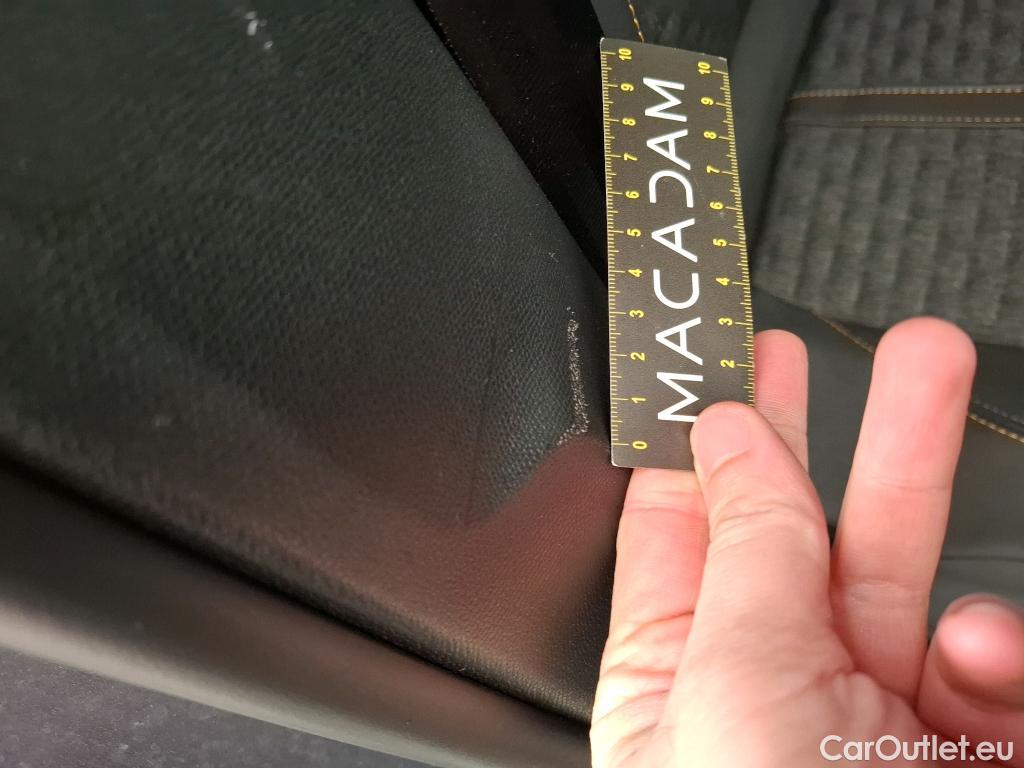  Peugeot  3008 PEUGEOT  / 2020 / 5P / SUV 1.6 HYBRID 225 E-EAT8 ROADTRIP(SP) #10