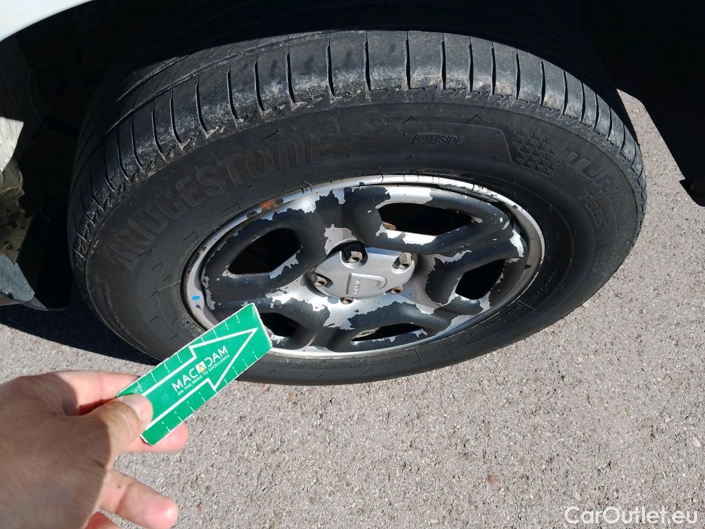  Dacia  Duster DACIA  / 2018 / 5P / todoterreno Essential Blue dCi 85kW (115CV) 4X4 #28