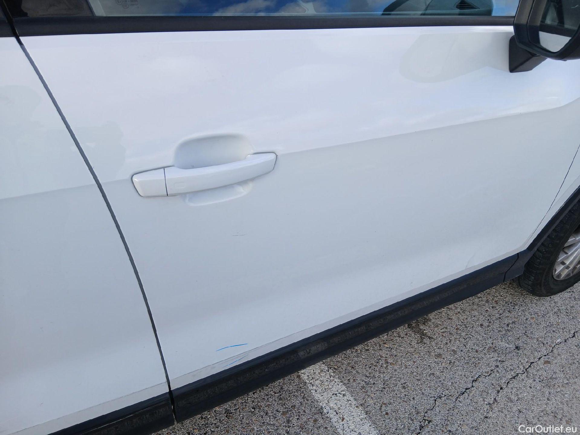  Audi  Q2 AUDI  / 2016 / 5P / todoterreno Design 30 TFSI 85kW (116CV) #29