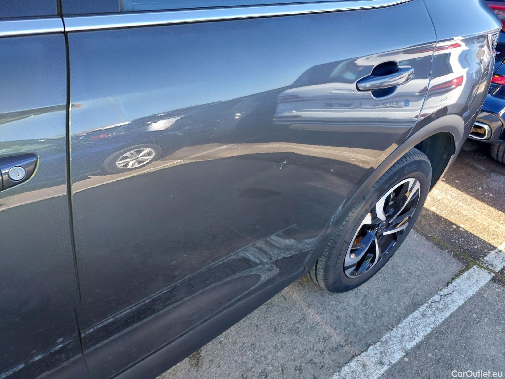  DS  DS7 DS DS 7 Crossback / 2017 / 5P / todoterreno BlueHDi DE 96kW (130CV) Auto. CHIC (AC) #2