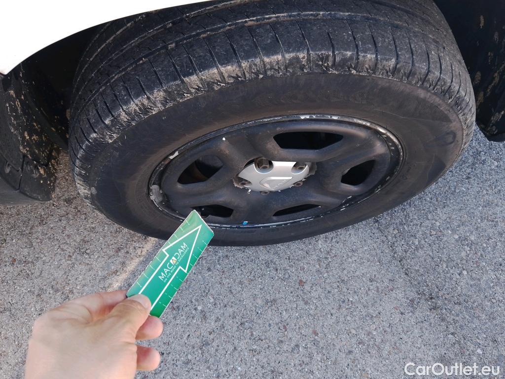  Dacia  Duster DACIA  / 2018 / 5P / todoterreno Essential Blue dCi 85kW (115CV) 4X4 #30