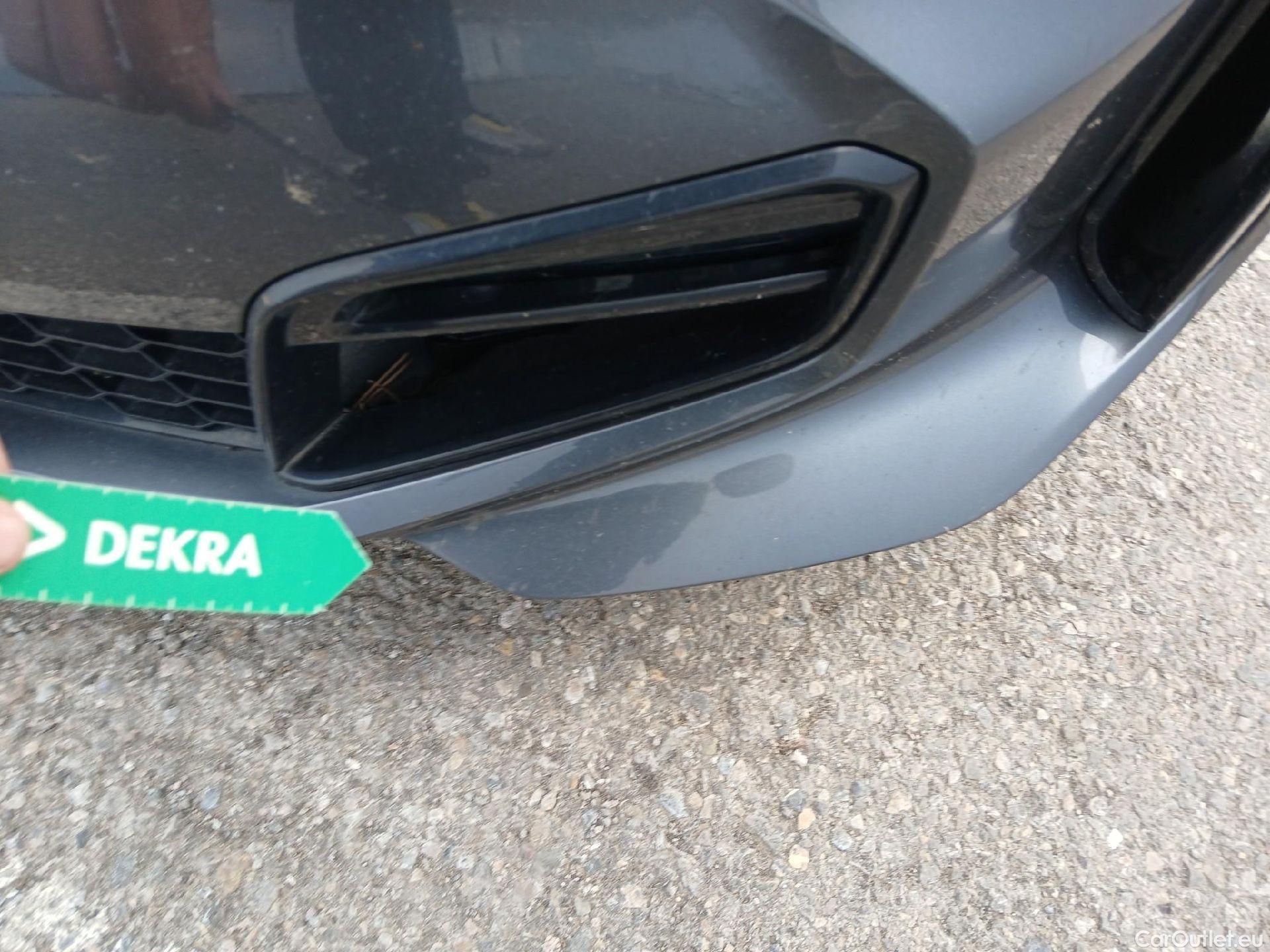  Bmw  Serie 1 BMW  / 2019 / 5P / berlina con portón 118i #7