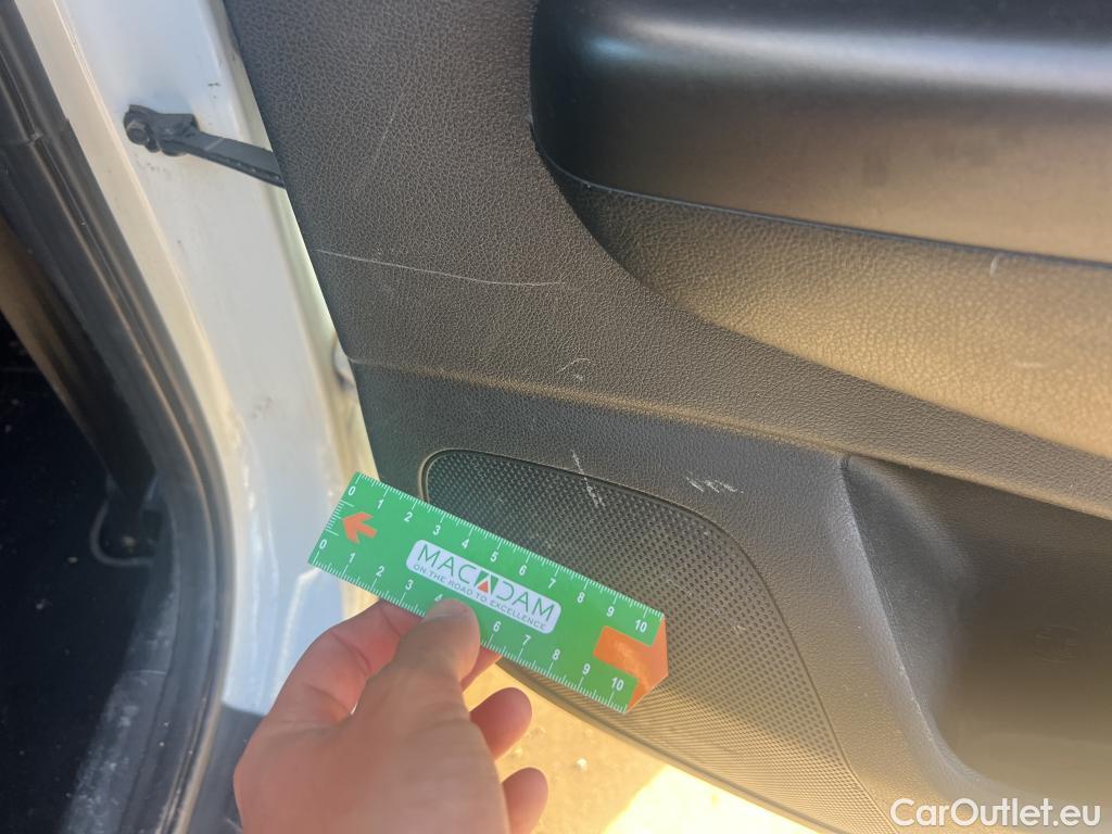  KIA  Sportage KIA  / 2018 / 5P / todoterreno 1.6 MHEV Concept 85kW (115CV) 4x2 #13