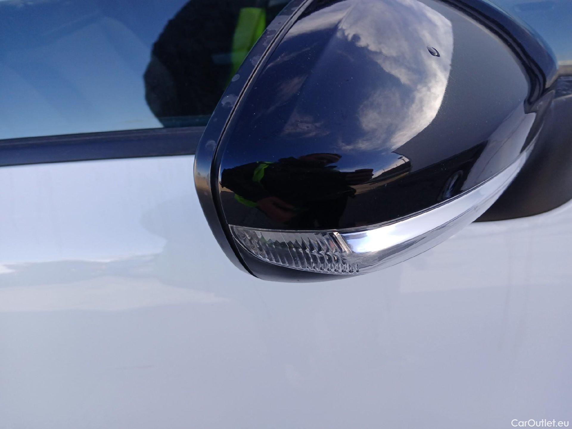  Citroen  C3 CITROEN  / 2020 / 5P / berlina con portón BlueHDi 75KW (100CV) S&S Live Pack #41