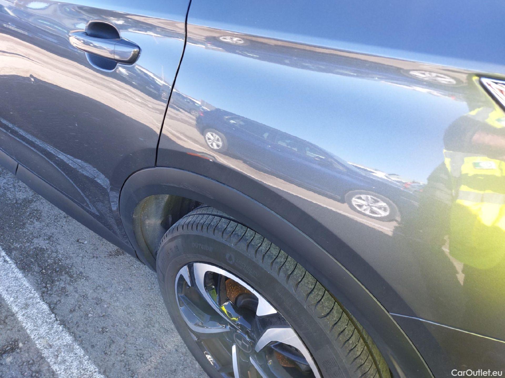  DS  DS7 DS DS 7 Crossback / 2017 / 5P / todoterreno BlueHDi DE 96kW (130CV) Auto. CHIC (AC) #4