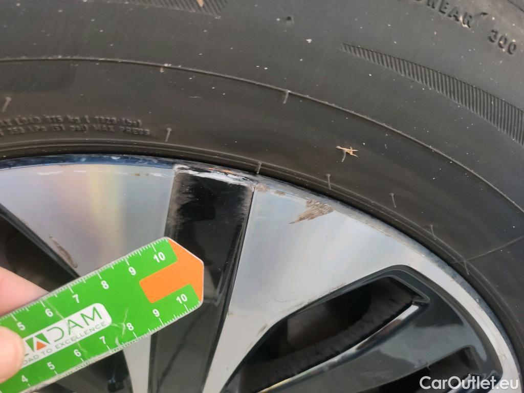  Mercedes  G-Klasee MERCEDES-BENZ Clase GLC / 2019 / 5P / todoterreno GLC 300 e 4MATIC #4