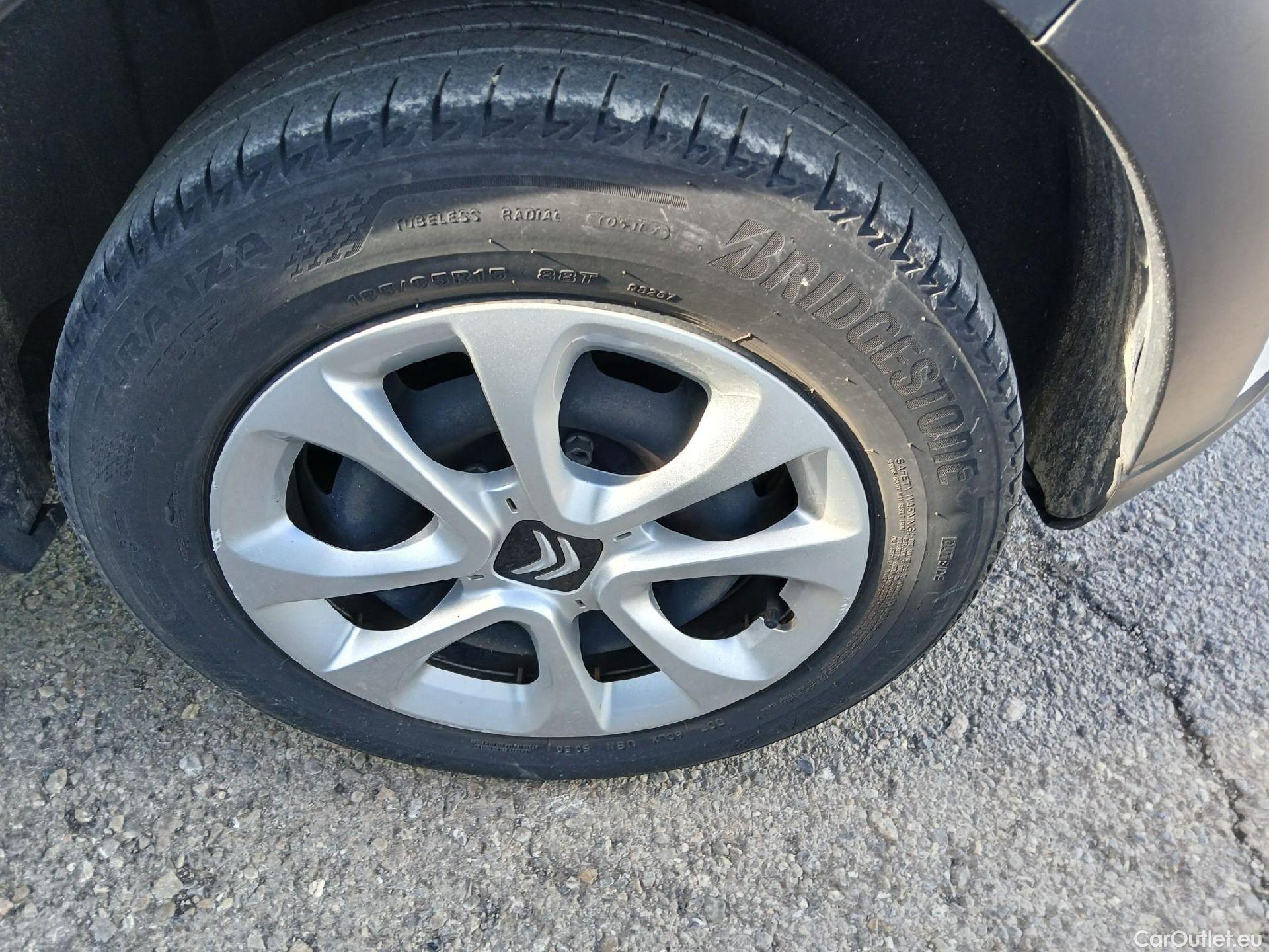  Citroen  C3 CITROEN  / 2020 / 5P / berlina con portón BlueHDi 75KW (100CV) S&S Live Pack #23