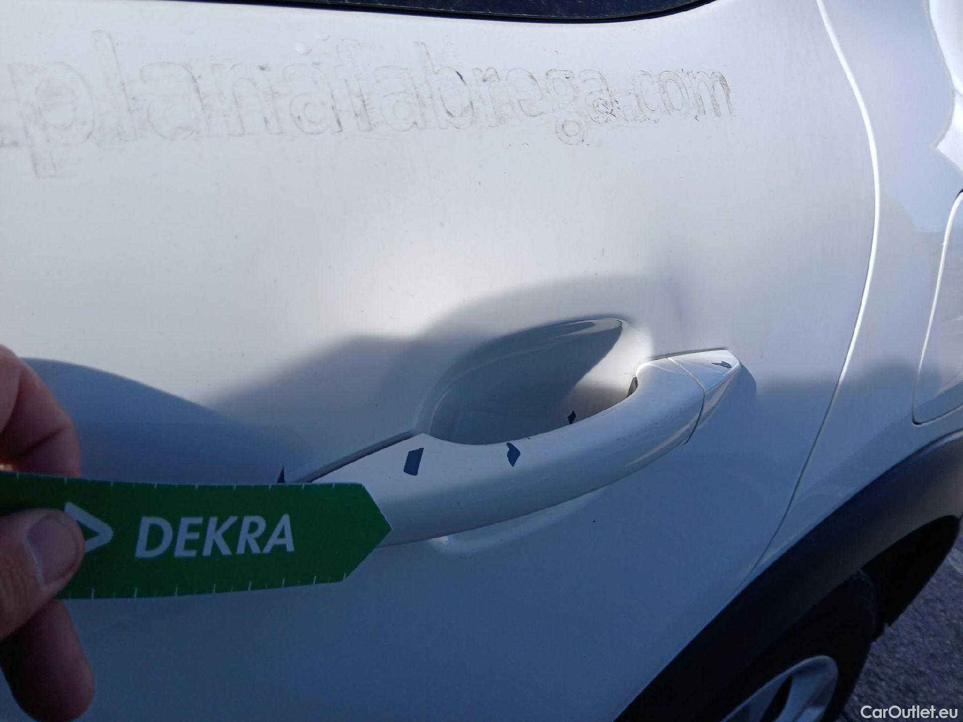  Citroen  C3 CITROEN  / 2020 / 5P / berlina con portón BlueHDi 75KW (100CV) S&S Live Pack #16