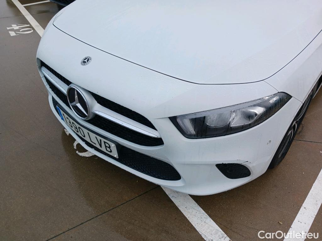  Mercedes  A-Klasse MERCEDES-BENZ Clase A / 2018 / 5P / berlina con portón A 180 d #10