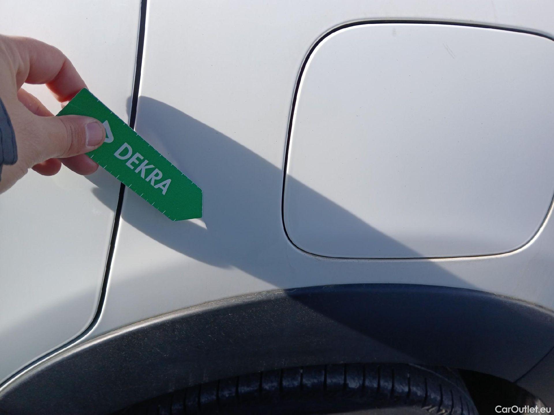  Citroen  C3 CITROEN  / 2020 / 5P / berlina con portón BlueHDi 75KW (100CV) S&S Live Pack #20