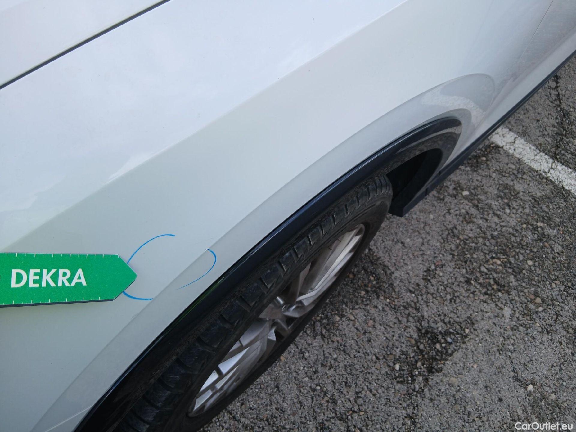  Audi  Q2 AUDI  / 2016 / 5P / todoterreno Design 30 TFSI 85kW (116CV) #16