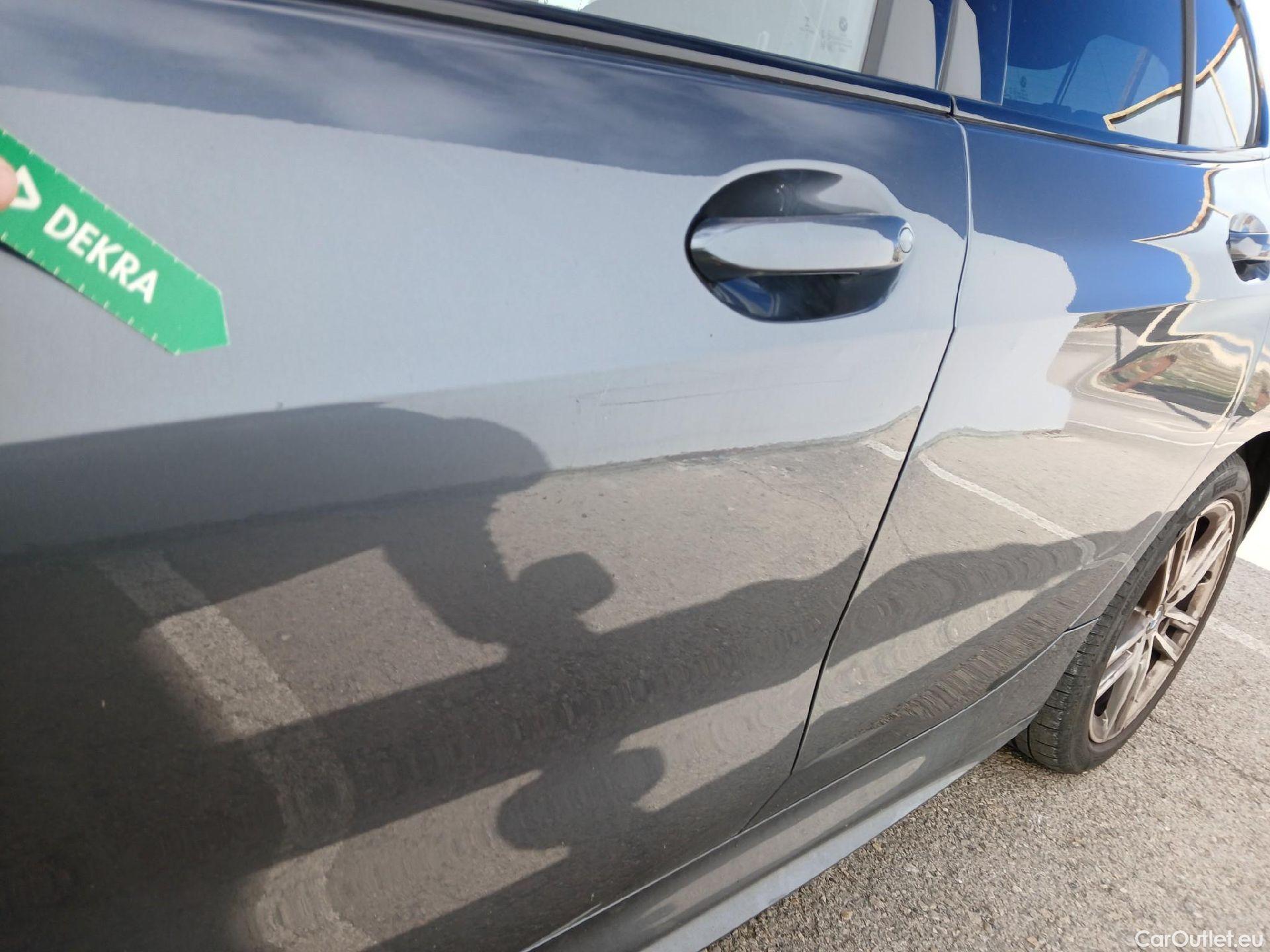  Bmw  Serie 1 BMW  / 2019 / 5P / berlina con portón 118i #13