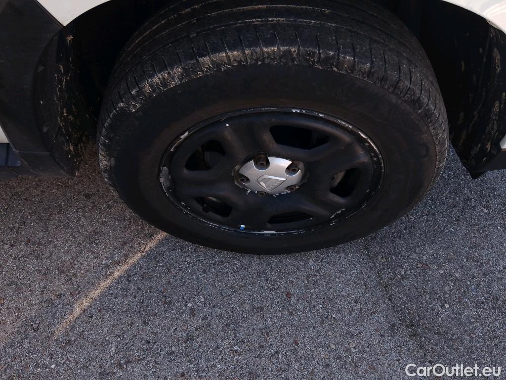  Dacia  Duster DACIA  / 2018 / 5P / todoterreno Essential Blue dCi 85kW (115CV) 4X4 #29