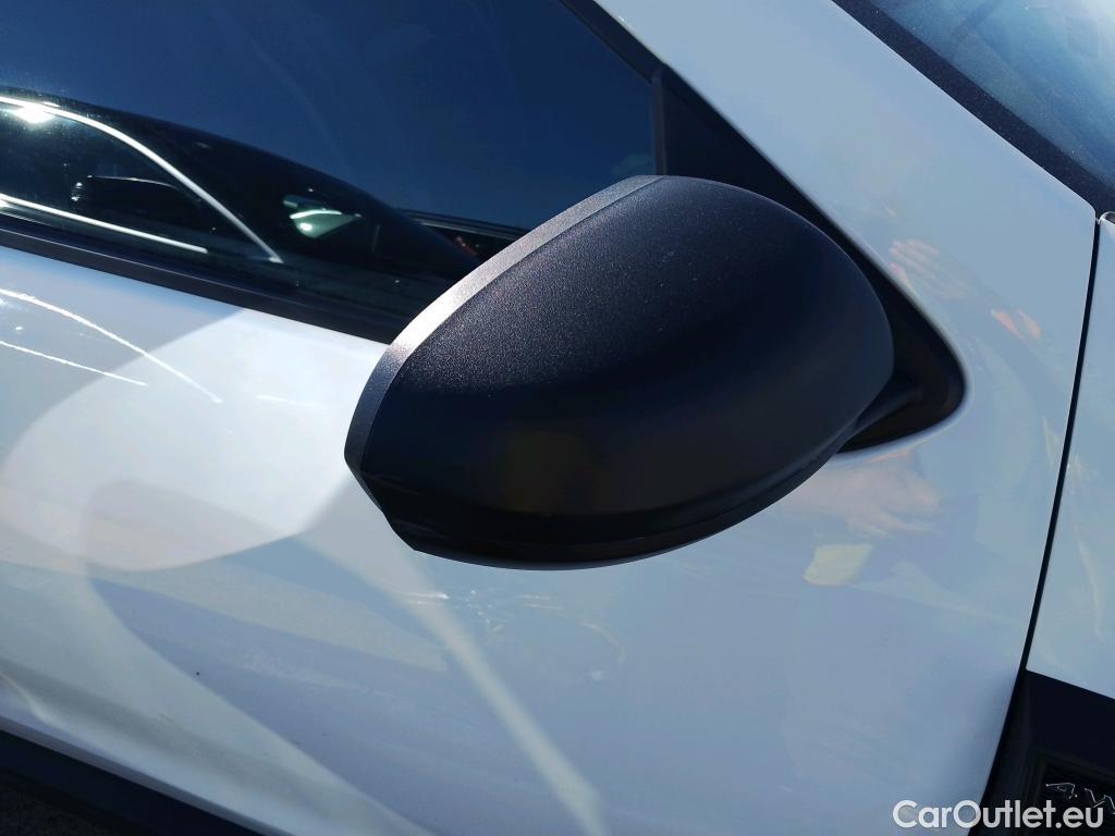  Dacia  Duster DACIA  / 2018 / 5P / todoterreno Essential Blue dCi 85kW (115CV) 4X4 #38