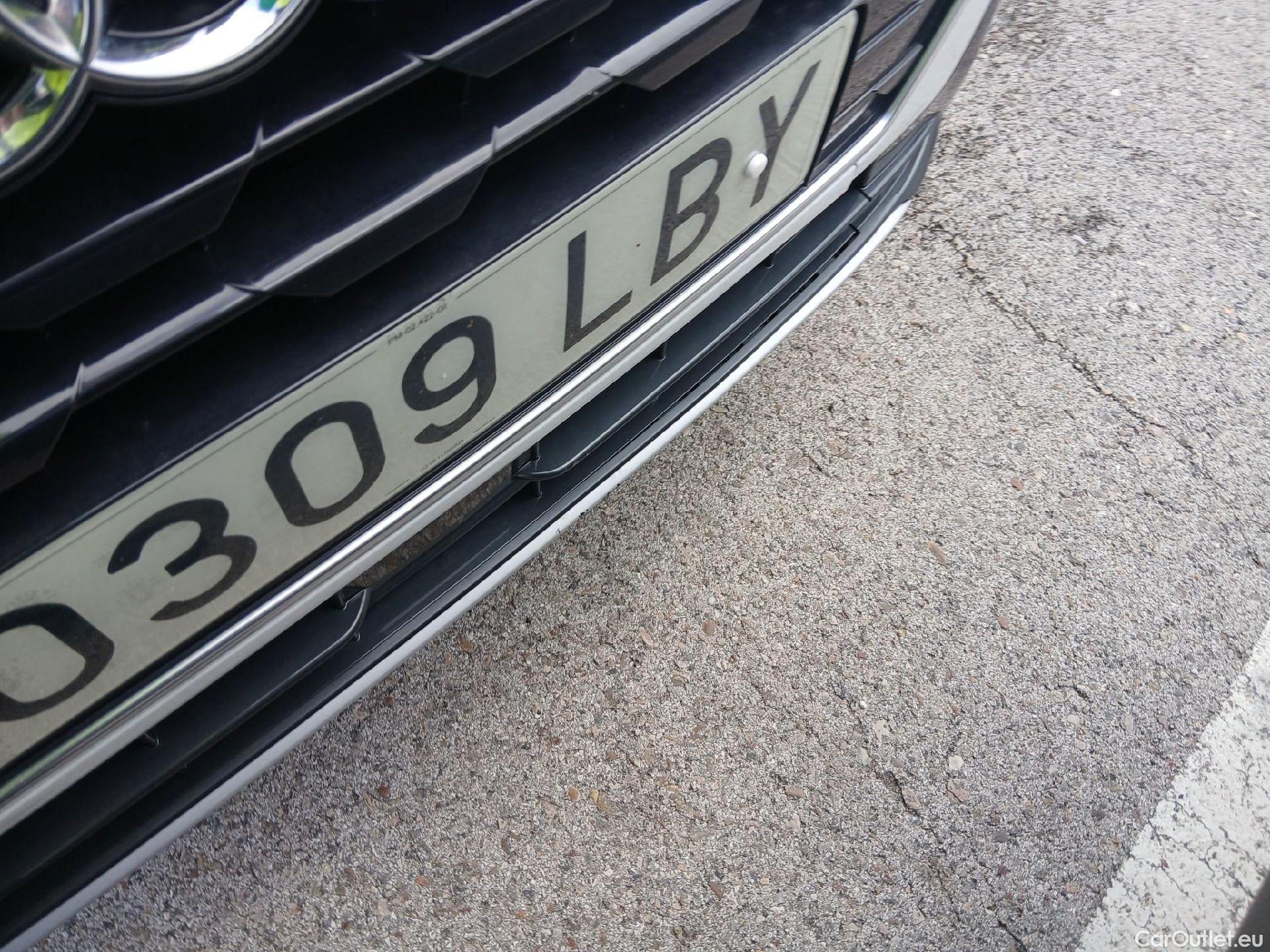  Audi  Q2 AUDI  / 2016 / 5P / todoterreno Design 30 TFSI 85kW (116CV) #15