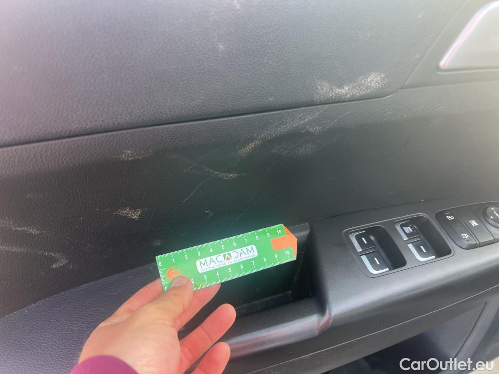  KIA  Sportage KIA  / 2018 / 5P / todoterreno 1.6 MHEV Concept 85kW (115CV) 4x2 #15