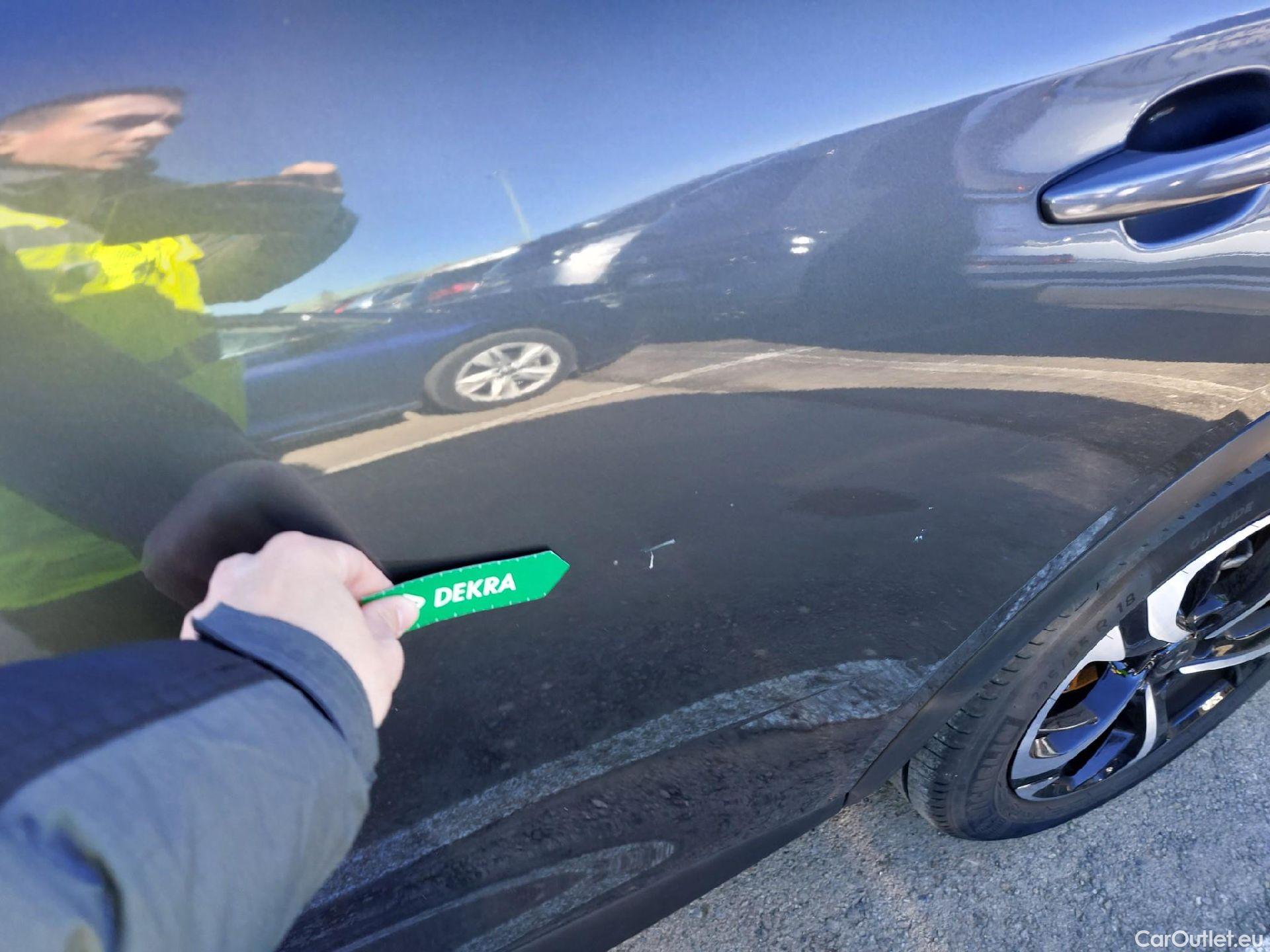  DS  DS7 DS DS 7 Crossback / 2017 / 5P / todoterreno BlueHDi DE 96kW (130CV) Auto. CHIC (AC) #1