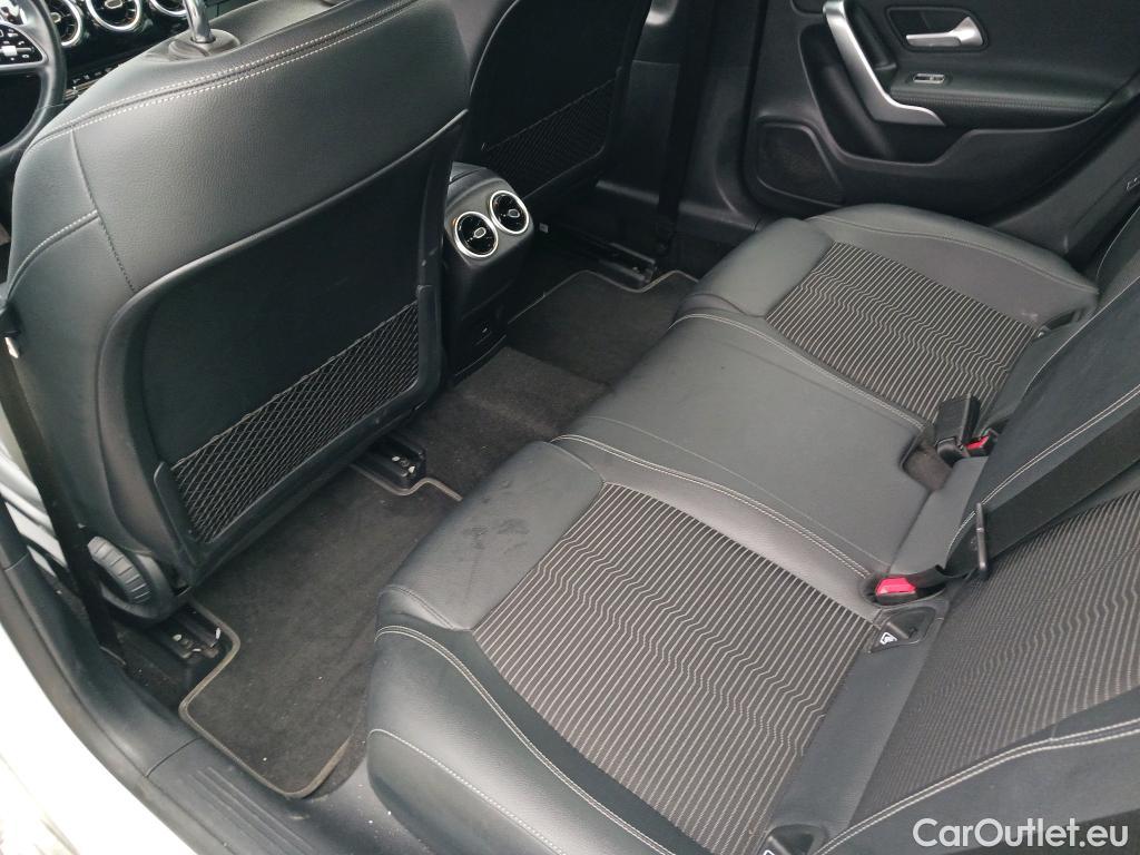  Mercedes  A-Klasse MERCEDES-BENZ Clase A / 2018 / 5P / berlina con portón A 180 d #7