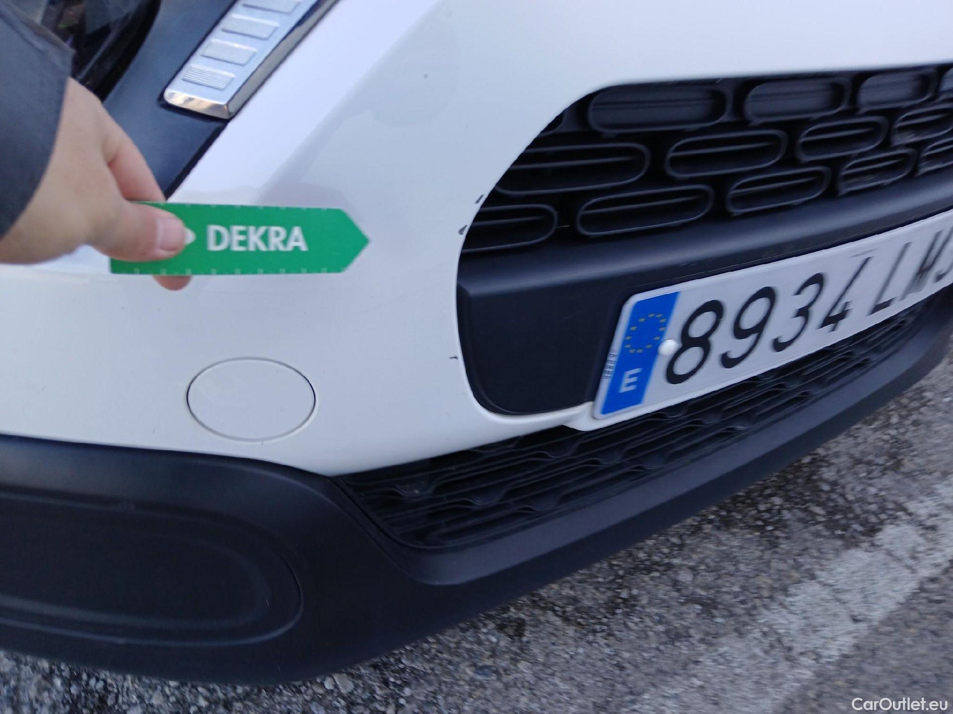  Citroen  C3 CITROEN  / 2020 / 5P / berlina con portón BlueHDi 75KW (100CV) S&S Live Pack #4