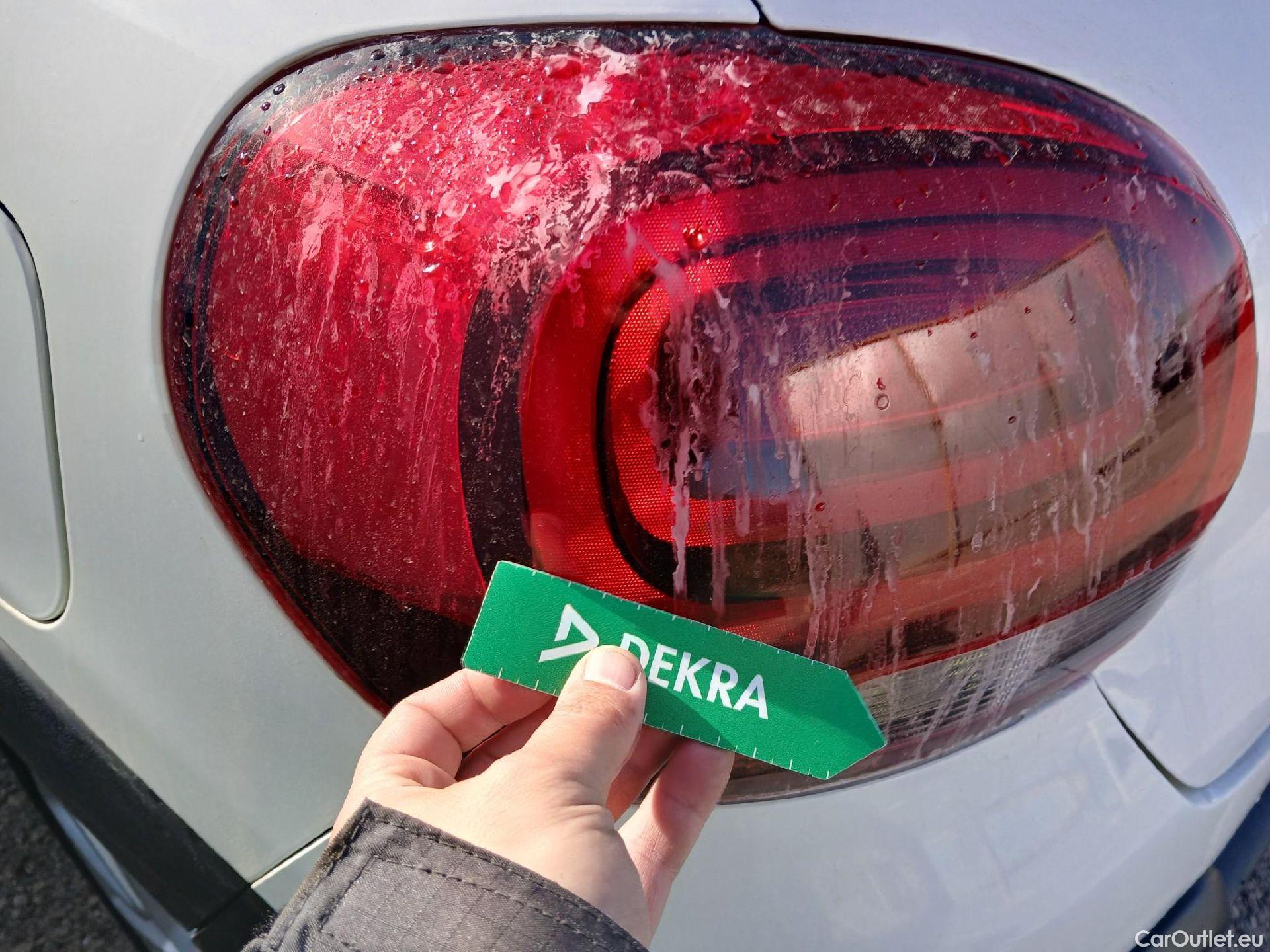  Citroen  C3 CITROEN  / 2020 / 5P / berlina con portón BlueHDi 75KW (100CV) S&S Live Pack #24