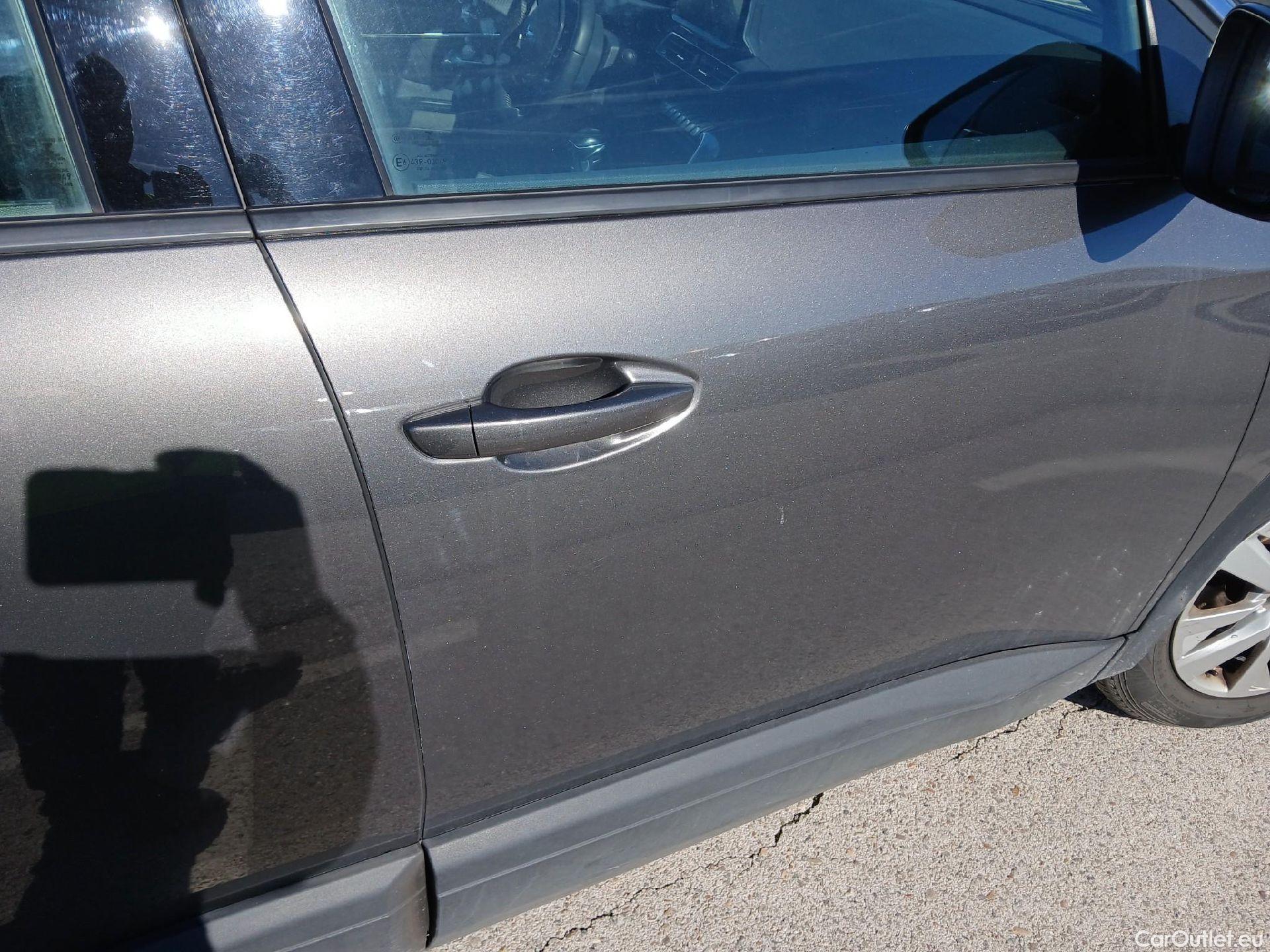  Peugeot  3008 PEUGEOT  / 2020 / 5P / todoterreno 1.5 BlueHDi 96kW (130CV) S&S Active Pack (AC3) #27