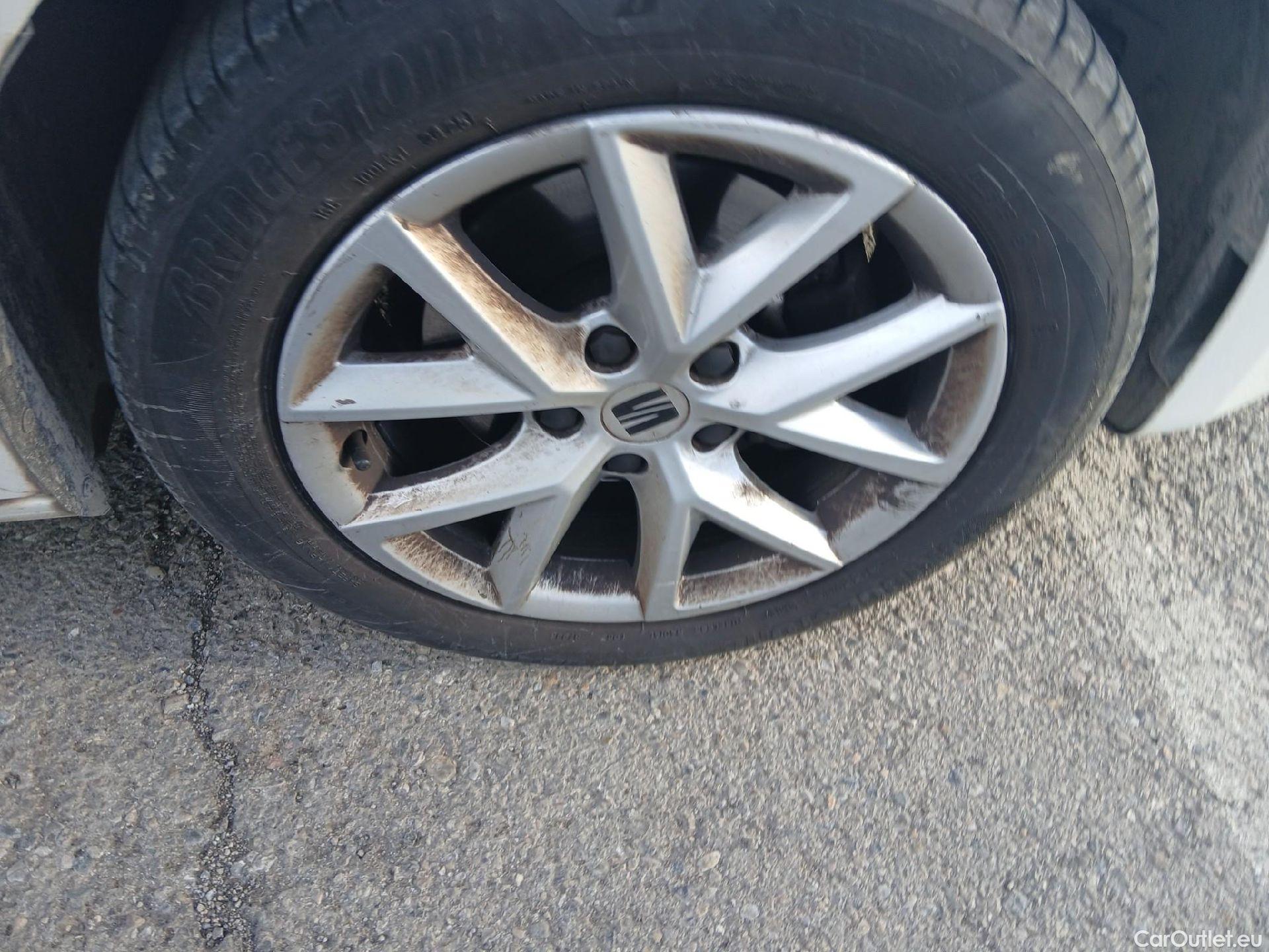  Seat  Leon SEAT Nuevo León / 2020 / 5P / berlina con portón 2.0 TDI 85kW S&S Style Go(SP) #22