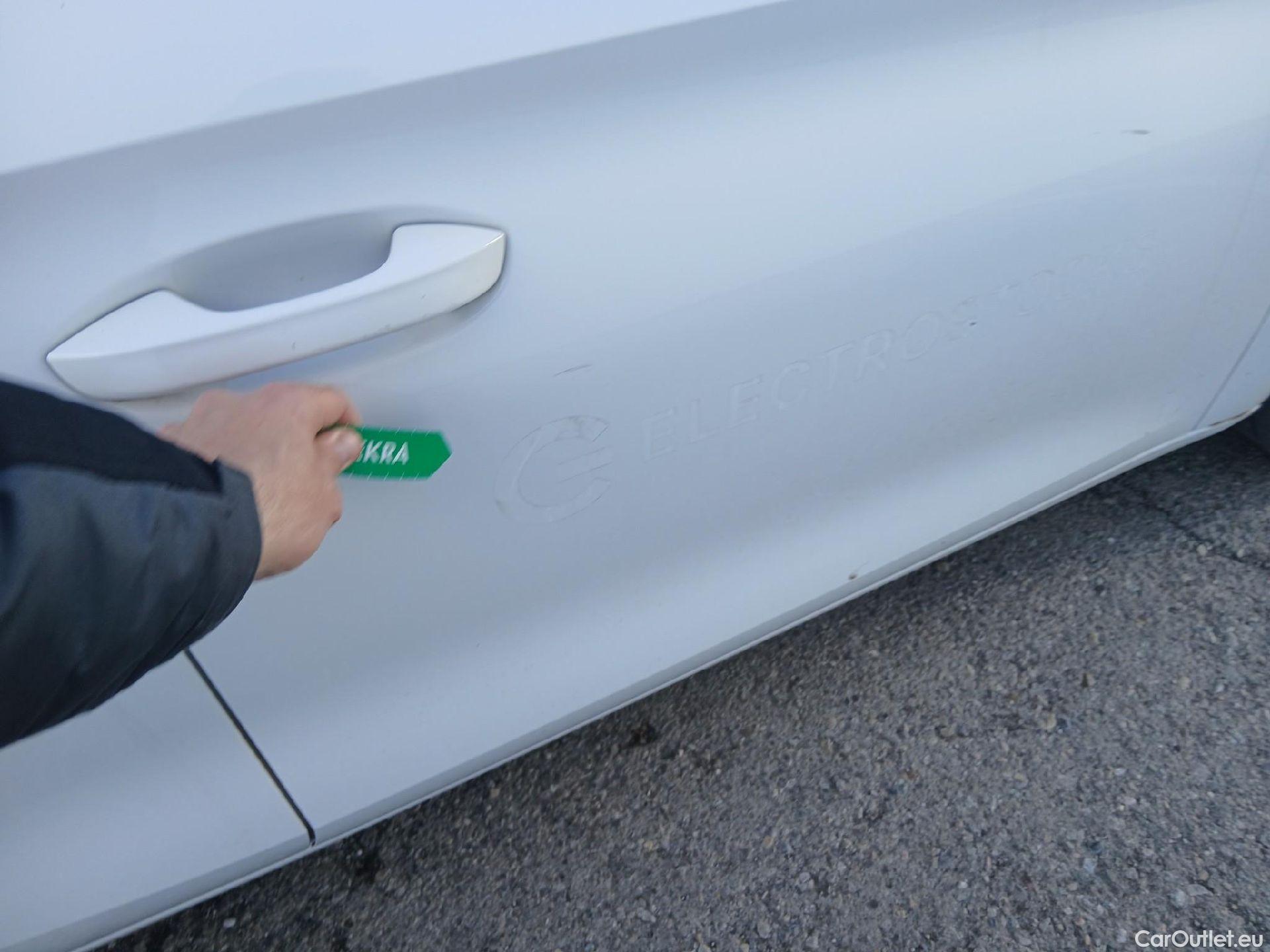  Seat  Leon SEAT Nuevo León / 2020 / 5P / berlina con portón 2.0 TDI 85kW S&S Style Go(SP) #18