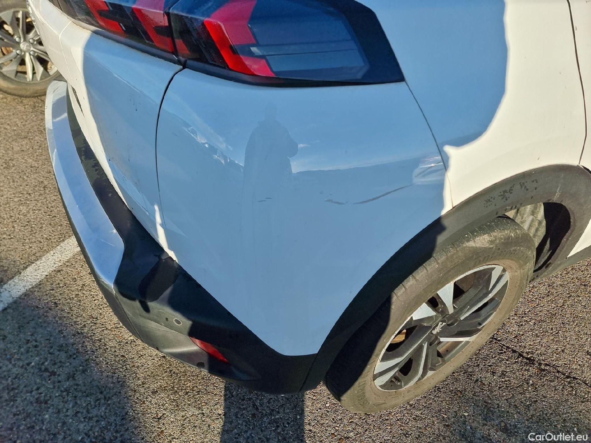  Peugeot  2008 PEUGEOT  / 2019 / 5P / todoterreno Allure BlueHDI 81kW (110CV) #15