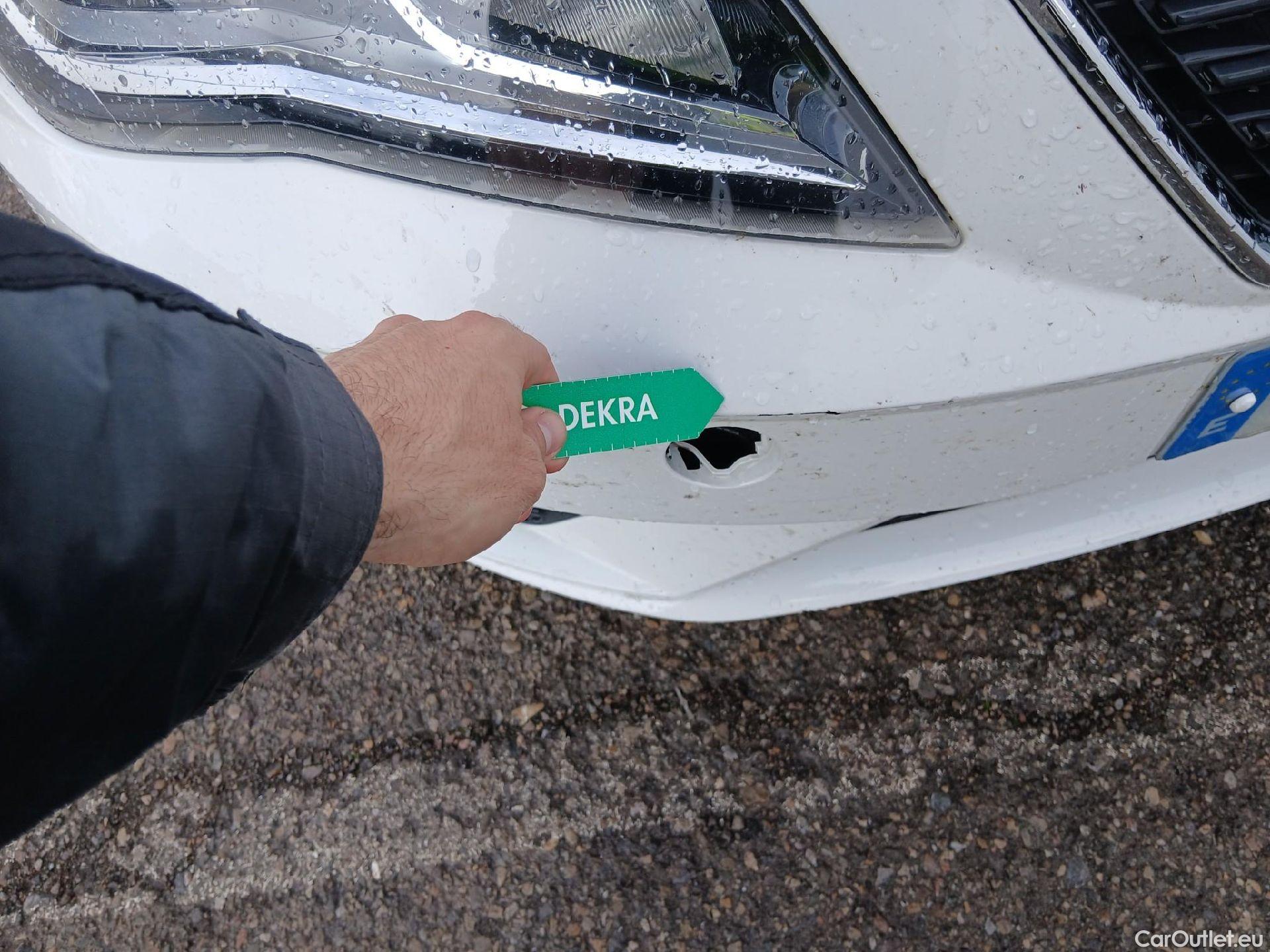  Seat  Leon SEAT León / 2016 / 5P / berlina con portón 1.6 TDI 85kW S&S Style Visio Ed Nav #1