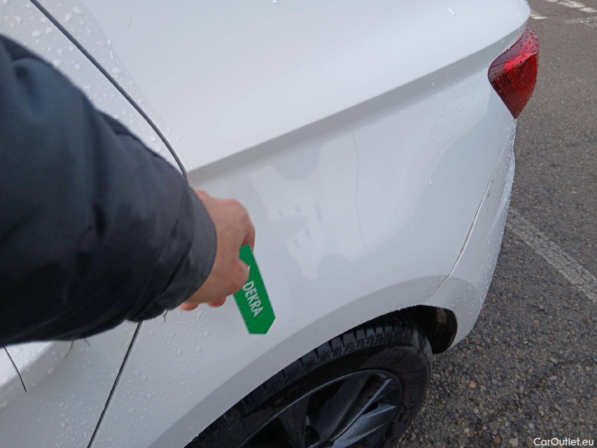  Seat  Leon SEAT León / 2016 / 5P / berlina con portón 1.6 TDI 85kW S&S Style Visio Ed Nav #14